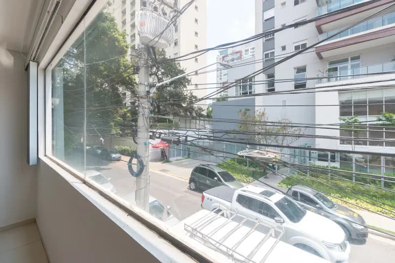 Casa Comercial Reformada 180 m² – Vila Gertrudes